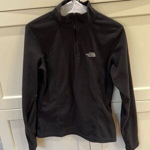 The North Face women’s small fleece layer TKA 100 quarter zip jacket sweater